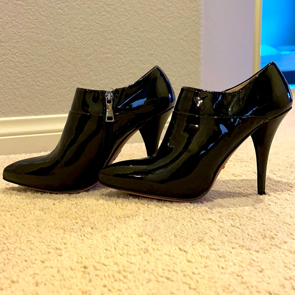 Ankle boots